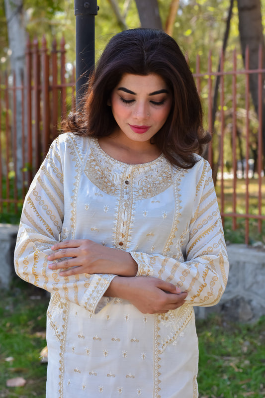 Blush Elegance White